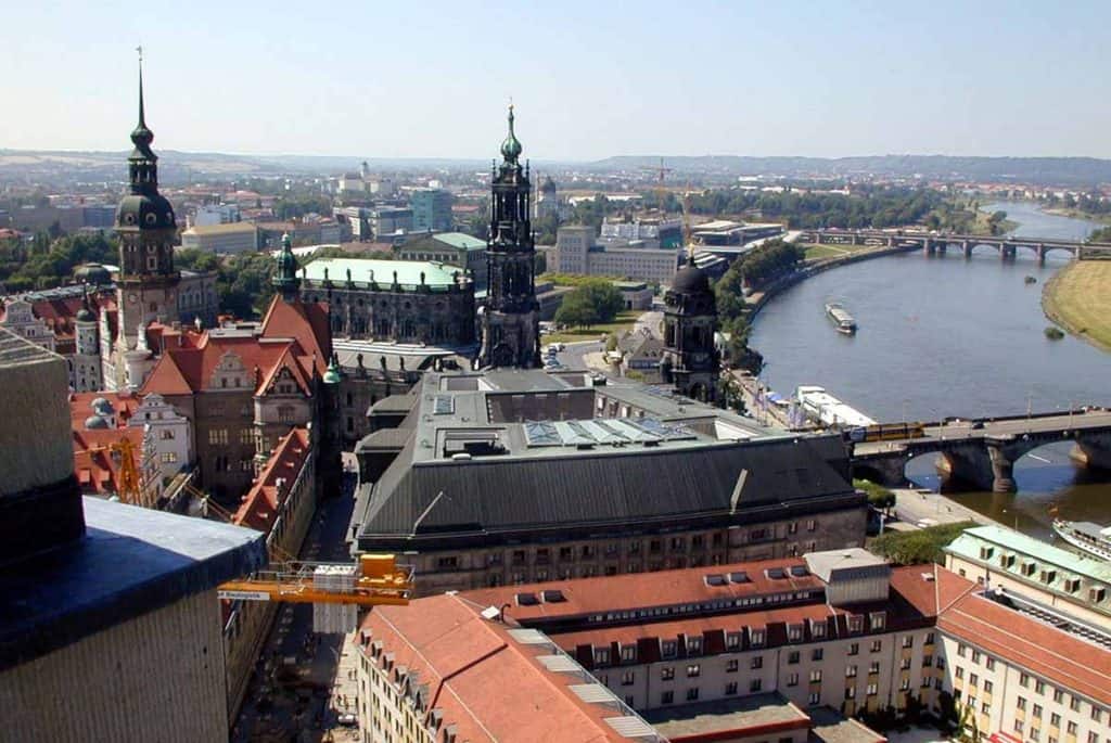 Blick zu Schloss und Kathedrale