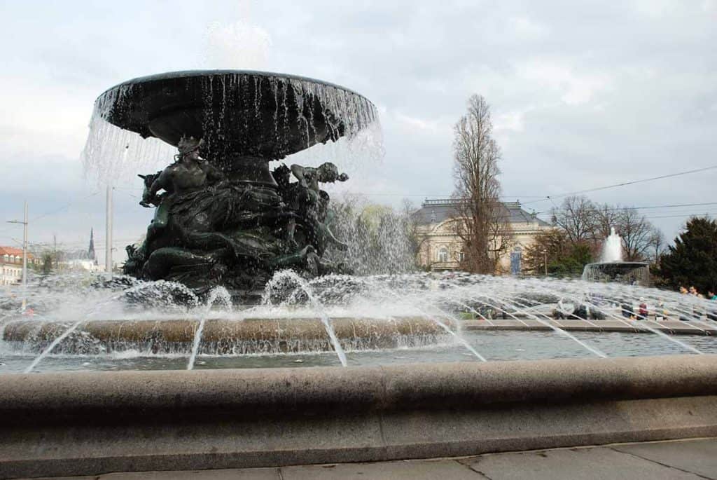 Brunnen am Albertplatz