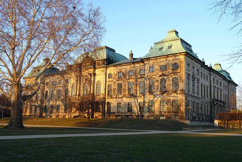 Japanisches Palais im Abendlicht